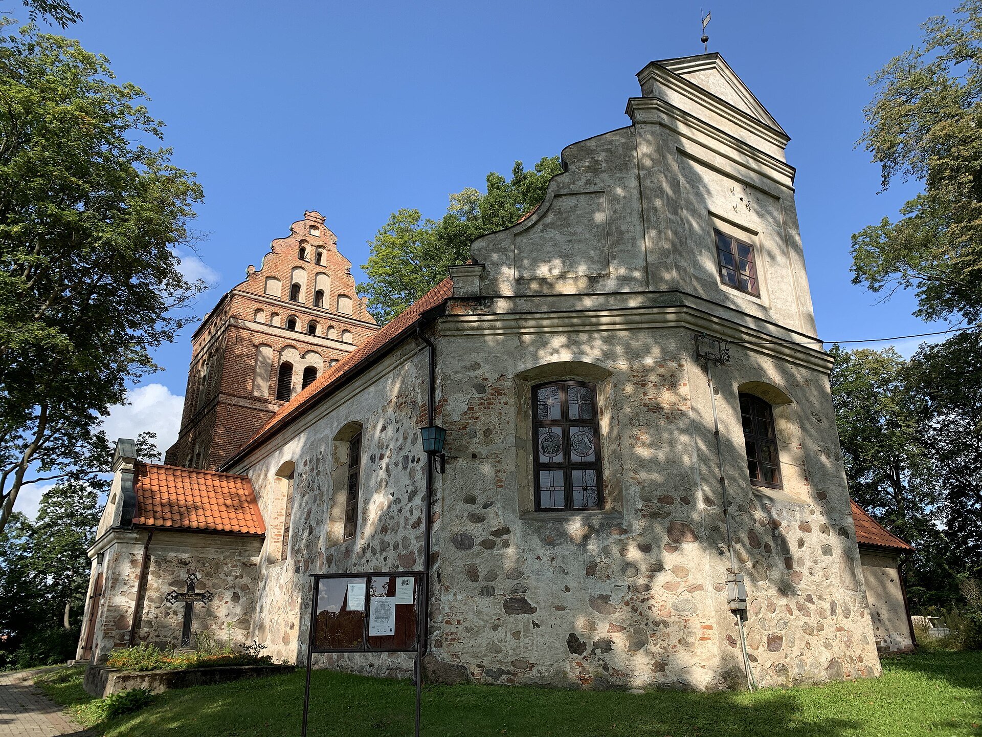 Dźwierzuty: Kościół ewangelicki w Dźwierzutach