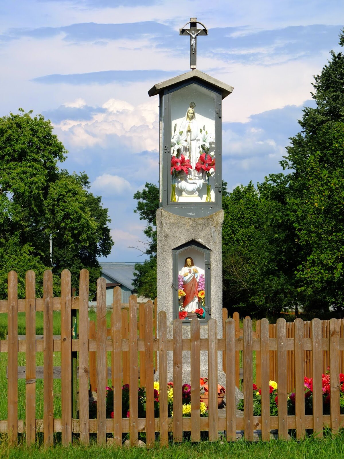 Szczytno (gmina wiejska): Pużary - kapliczka przydrożna